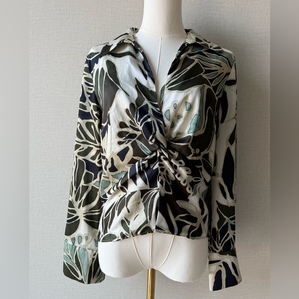 Zara Olive, Multi-colored Twist-Front Floral Button-Down